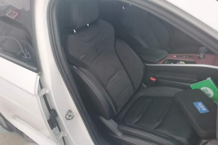 Used Geely Auto Preface 2024 2.0TD Xiaohan Edition Right Front Seat