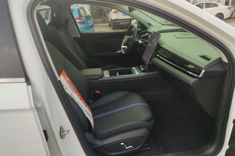 Used Geely Auto Preface 2024 Zhiqing 1.5TD Galaxy Edition Right Front Seat