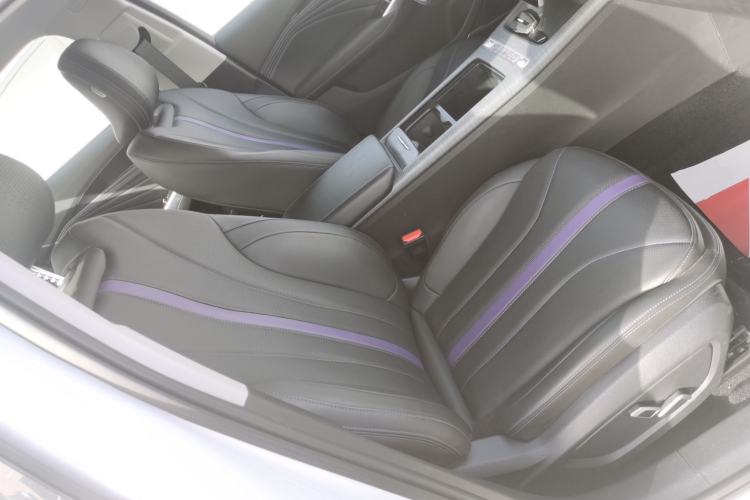 Used Geely Auto Preface 2024 Zhiqing 1.5TD Galaxy Edition Right Front Seat