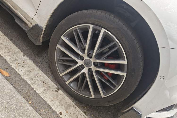 Used Geely Auto Preface 2024 2.0TD Qingyun Edition Right Front Wheel Hub