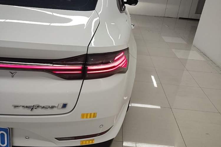 Used Geely Auto Preface 2024 Zhiqing 1.5TD Xingyun Edition Right Rear Taillight