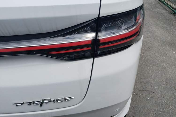Used Geely Auto Preface 2024 Zhiqing 1.5TD Galaxy Edition Right Rear Taillight