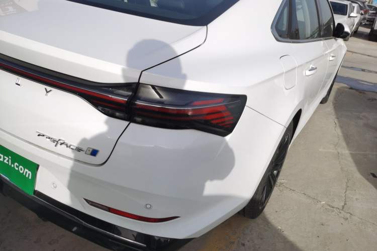 Used Geely Auto Preface 2024 Zhiqing 1.5TD Galaxy Edition Right Rear Taillight