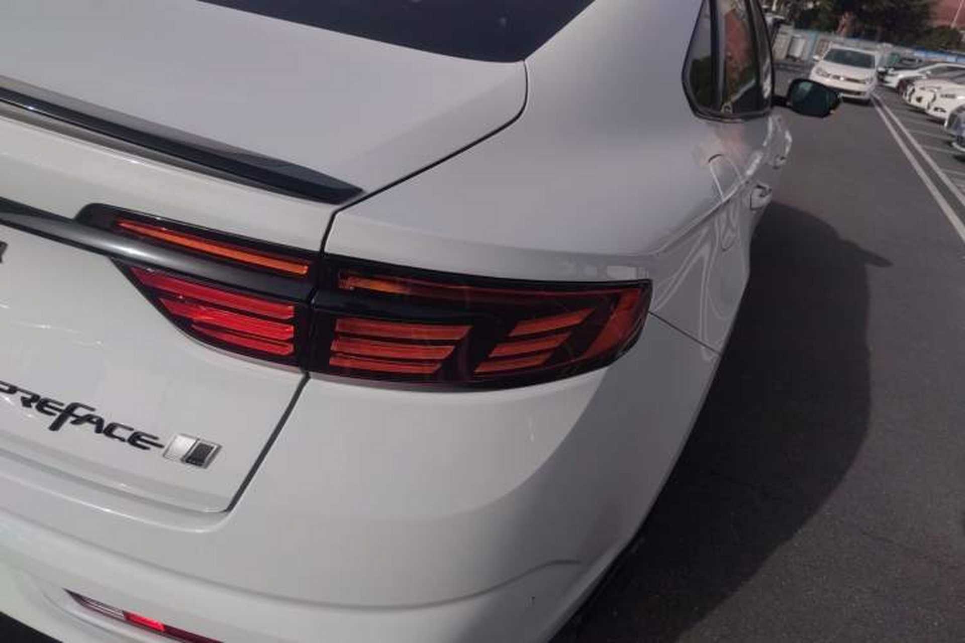 Used Geely Auto Preface 2024 2.0TD Qingyun Edition Right Rear Taillight