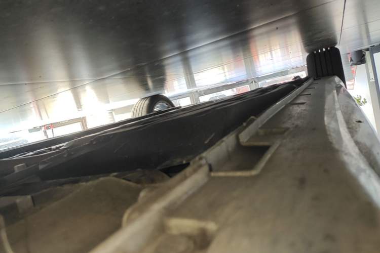 Used Geely Auto Preface 2024 Zhiqing 1.5TD Galaxy Edition Right Side Sill