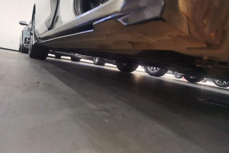 Used Geely Auto Preface 2024 2.0TD Qingyun Edition Right Side Sill