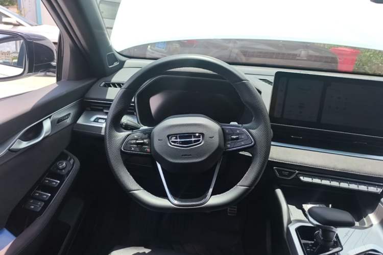 Used Geely Auto Preface 2024 2.0TD Xiaohan Edition Steering Wheel