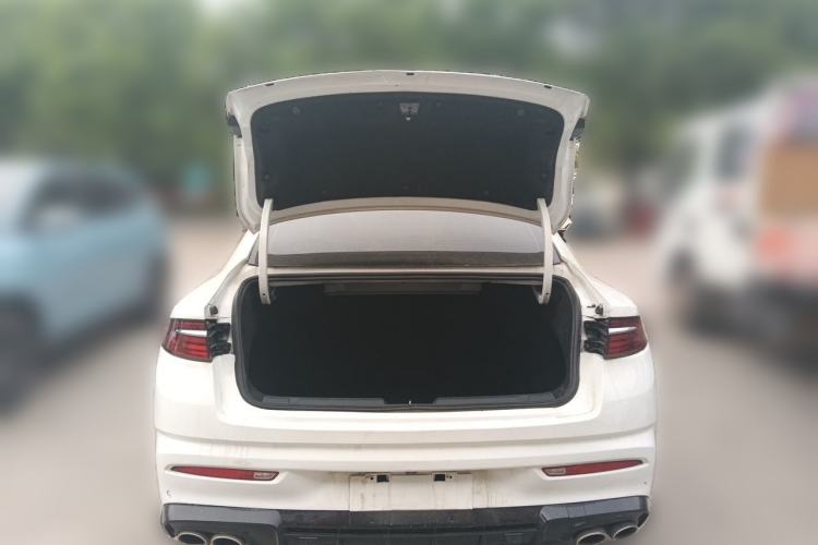 Used Geely Auto Preface 2024 2.0TD Qingyun Edition Trunk