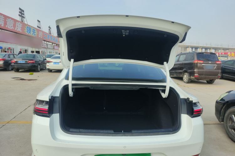 Used Geely Auto Preface 2024 Zhiqing 1.5TD Galaxy Edition Trunk