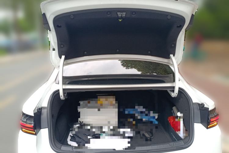 Used Geely Auto Preface 2024 Zhiqing 1.5TD Tiangong Edition Trunk