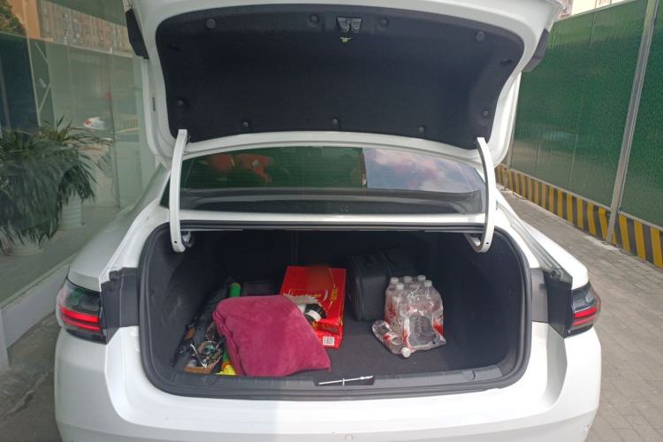 Used Geely Auto Preface 2024 Zhiqing 1.5TD Xingyun Edition Trunk