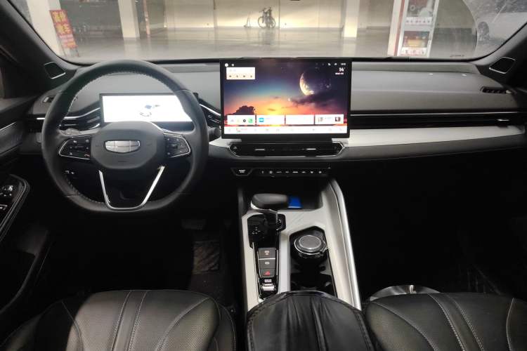 Used Geely Auto Preface 2025 Dongfang Yao 1.5TD Fuyao Edition Audio And AC Panel