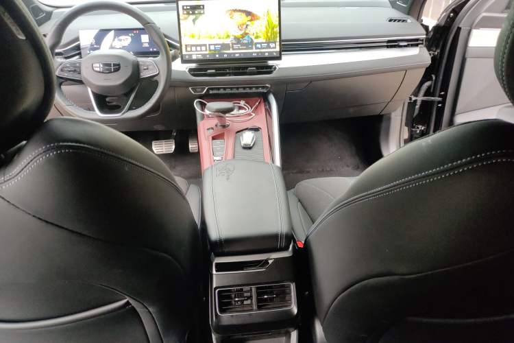 Used Geely Auto Preface 2025 Dongfang Yao 2.0TD Lanxing Edition Audio And AC Panel