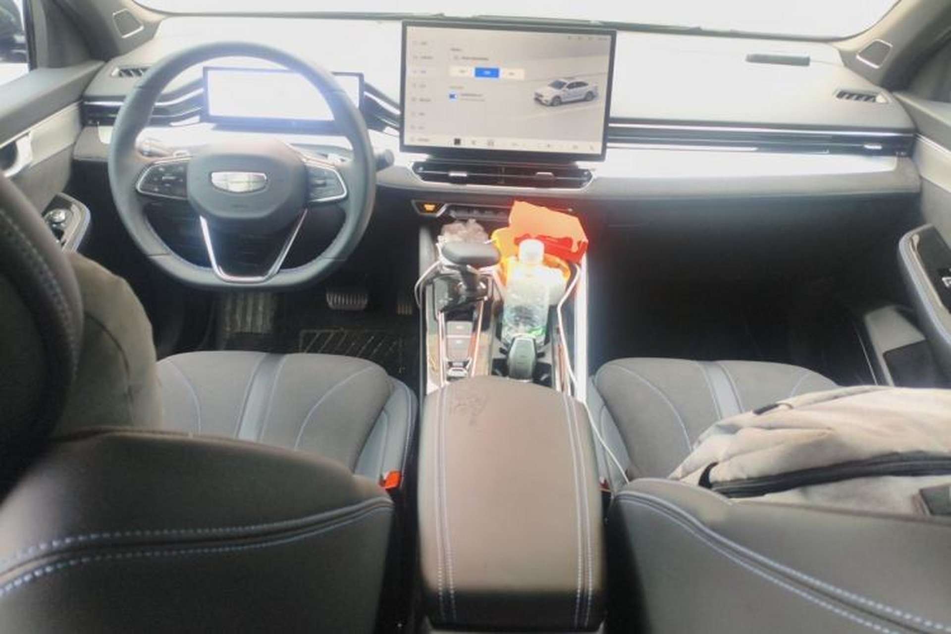 Used Geely Auto Preface 2025 Dongfang Yao 2.0TD Jin Chao Edition Center Console