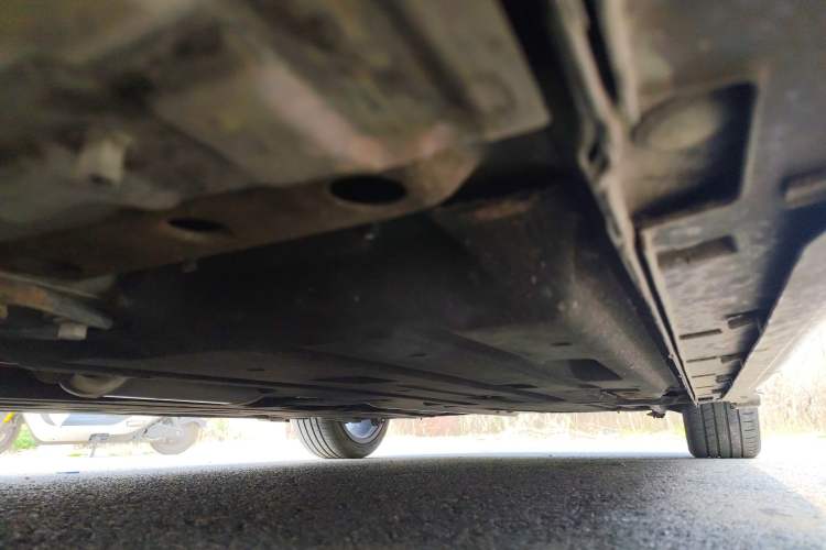 Used Geely Auto Preface 2025 Dongfang Yao 1.5TD Kunlun Edition Chassis Front Left
