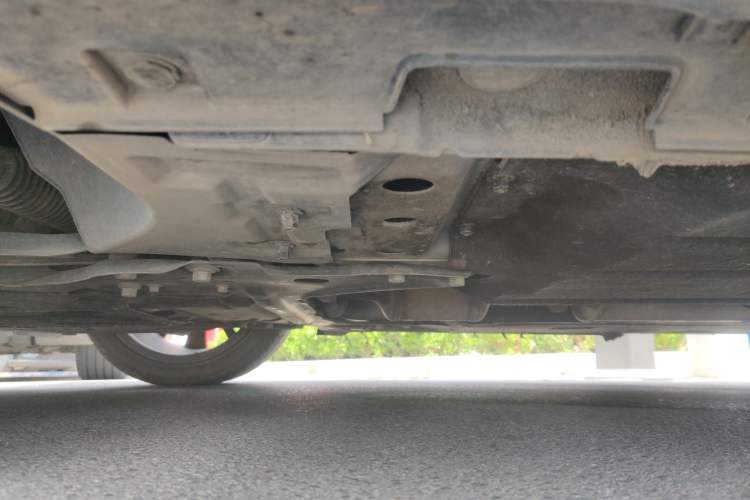 Used Geely Auto Preface 2025 Dongfang Yao 1.5TD Kunlun Edition Chassis Front Left