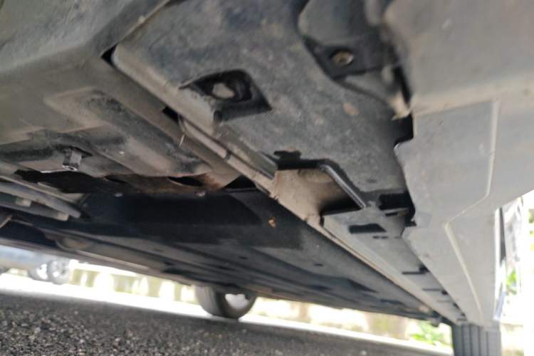 Used Geely Auto Preface 2025 Dongfang Yao 1.5TD Kunlun Edition Chassis Front Left