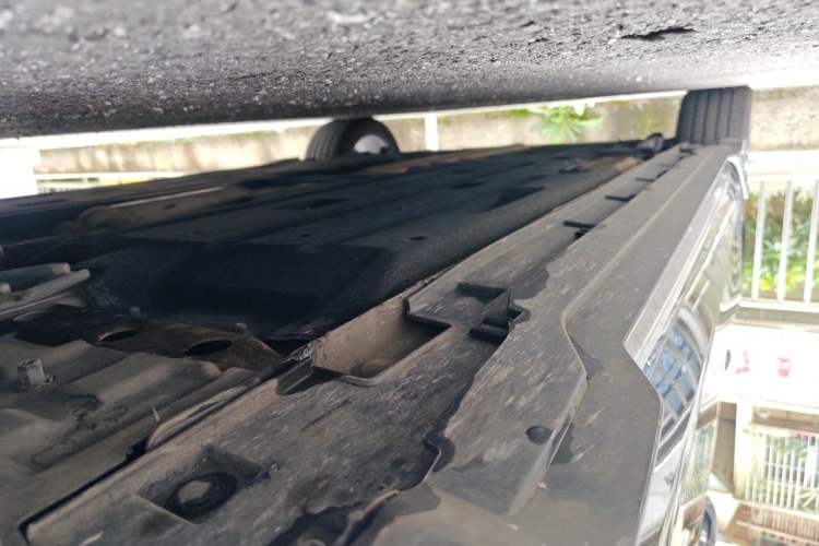 Used Geely Auto Preface 2025 Dongfang Yao 1.5TD Kunlun Edition Chassis Front Right