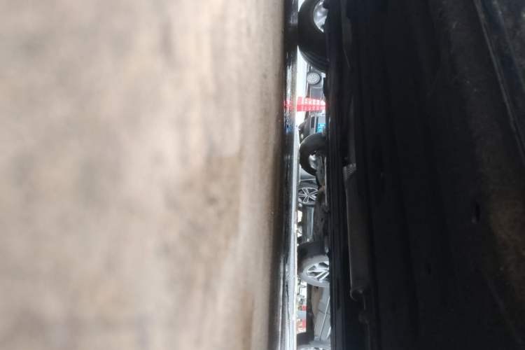 Used Geely Auto Preface 2025 Dongfang Yao 1.5TD Kunlun Edition Chassis Front Right