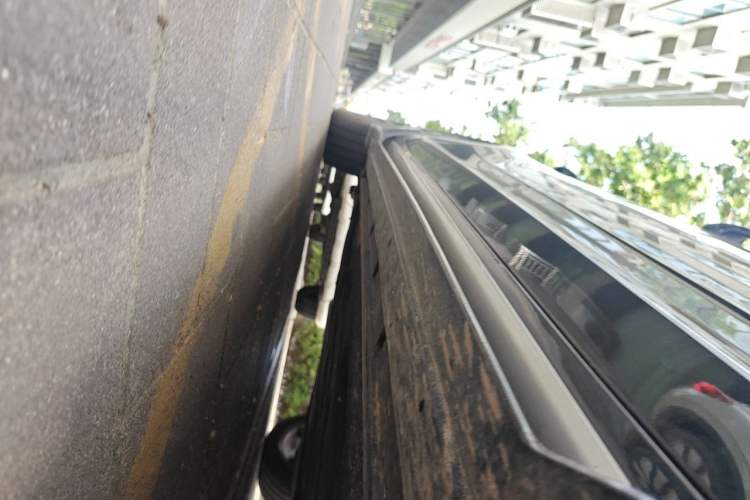 Used Geely Auto Preface 2025 Dongfang Yao 1.5TD Kunlun Edition Chassis Front Right