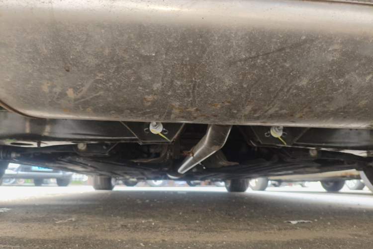 Used Geely Auto Preface 2025 Dongfang Yao 1.5TD Kunlun Edition Chassis Rear