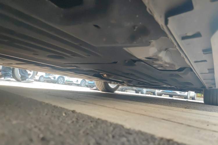 Used Geely Auto Preface 2025 Dongfang Yao 2.0TD Jin Chao Edition Chassis Rear Right