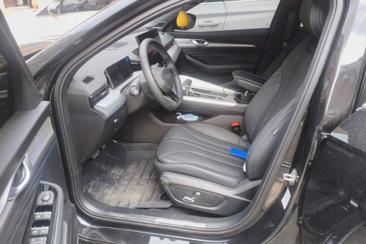 Used Geely Auto Preface 2025 Dongfang Yao 1.5TD Kunlun Edition Driver Seat