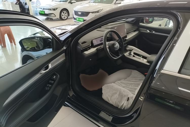 Used Geely Auto Preface 2025 Dongfang Yao 1.5TD Kunlun Edition Driver Seat
