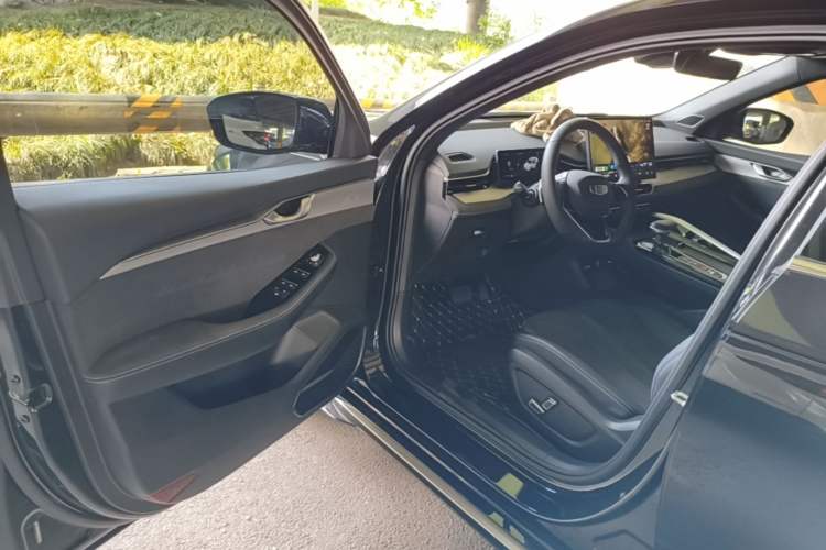 Used Geely Auto Preface 2025 Dongfang Yao 2.0TD Jin Chao Edition Driver Seat
