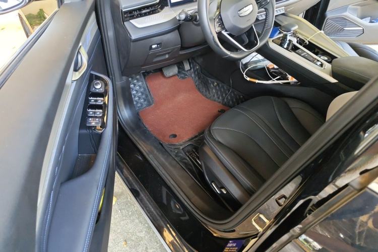 Used Geely Auto Preface 2025 Dongfang Yao 1.5TD Kunlun Edition Driver Seat