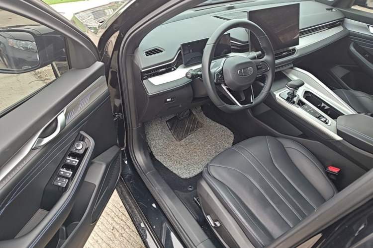 Used Geely Auto Preface 2025 Dongfang Yao 1.5TD Fuyao Edition Driver Seat