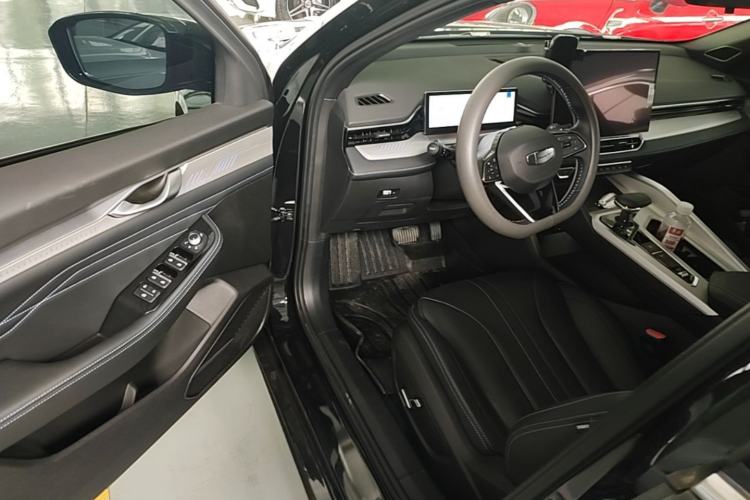 Used Geely Auto Preface 2025 Dongfang Yao 1.5TD Fuyao Edition Driver Seat