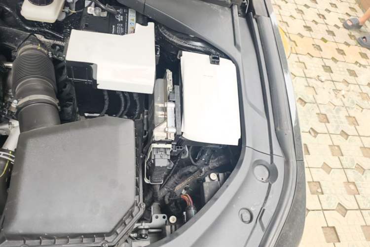 Used Geely Auto Preface 2025 Dongfang Yao 1.5TD Kunlun Edition Engine Bay Left