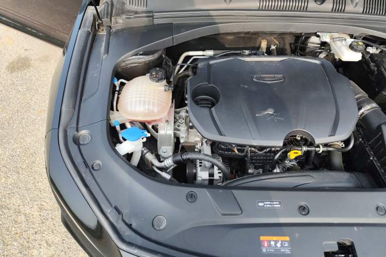 Used Geely Auto Preface 2025 Dongfang Yao 1.5TD Kunlun Edition Engine Bay Right