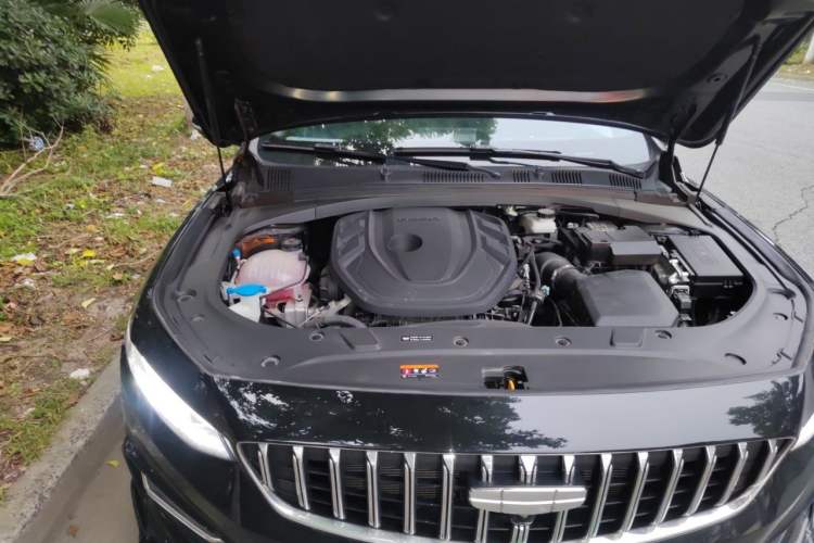 Used Geely Auto Preface 2025 Dongfang Yao 2.0TD Moonlight Edition Engine Bay Right