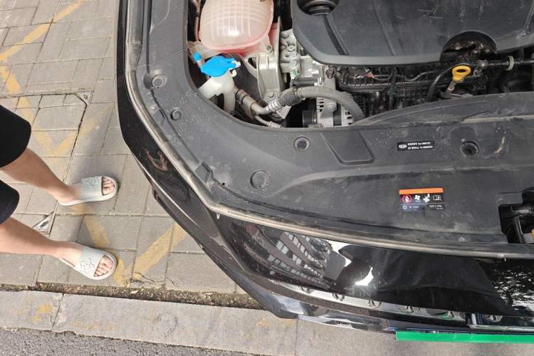 Used Geely Auto Preface 2025 Dongfang Yao 1.5TD Kunlun Edition Engine Bay Right