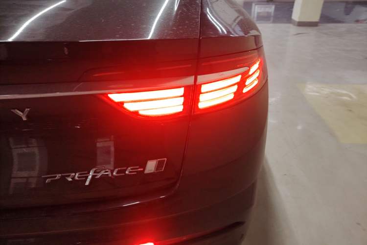 Used Geely Auto Preface 2025 Dongfang Yao 1.5TD Fuyao Edition Exterior 3