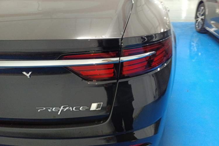Used Geely Auto Preface 2025 Dongfang Yao 1.5TD Fuyao Edition Exterior 3