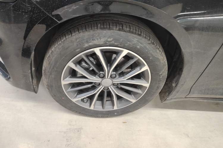 Used Geely Auto Preface 2025 Dongfang Yao 1.5TD Fuyao Edition Exterior 4