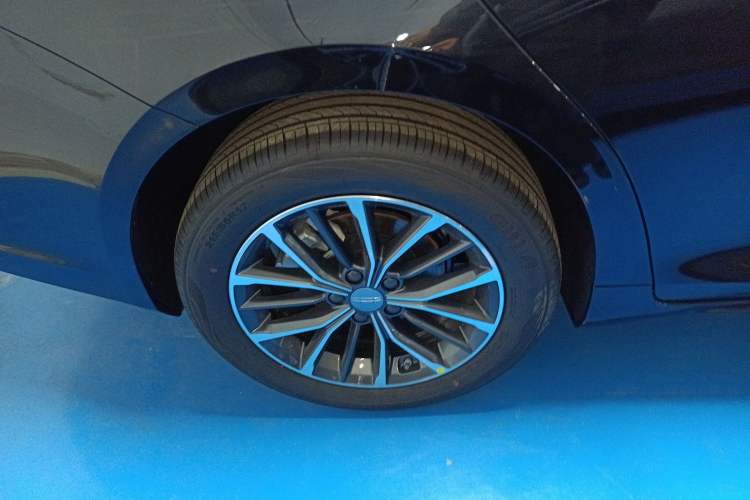 Used Geely Auto Preface 2025 Dongfang Yao 1.5TD Fuyao Edition Exterior 5