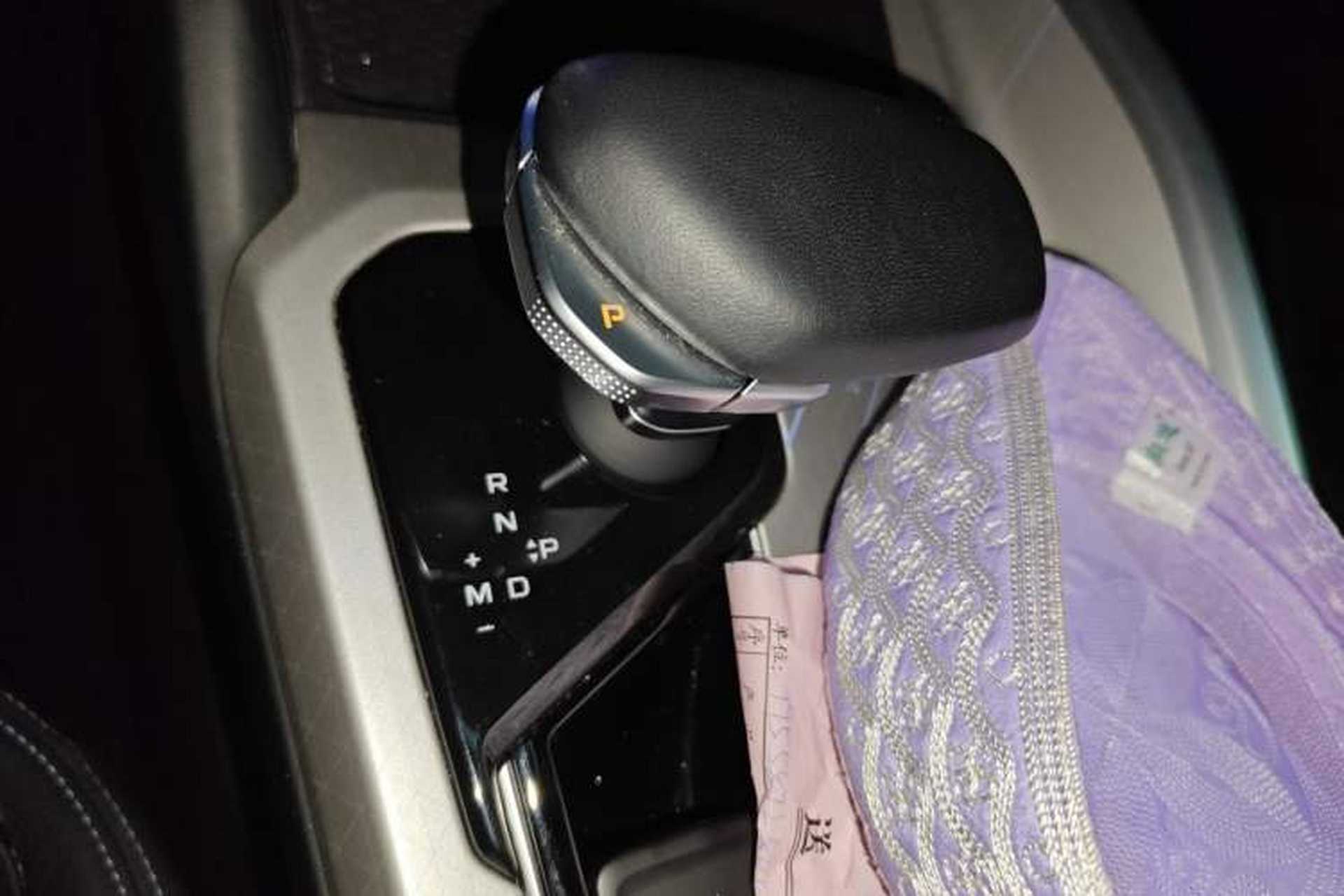 Used Geely Auto Preface 2025 Dongfang Yao 1.5TD Kunlun Edition Gear Lever
