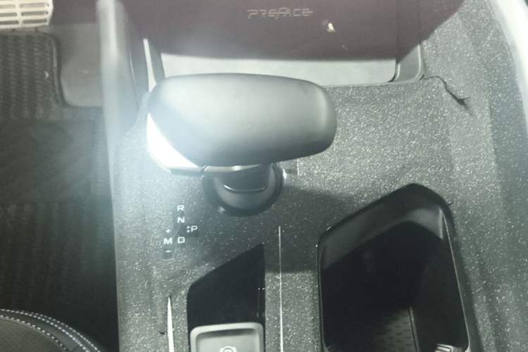 Used Geely Auto Preface 2025 Dongfang Yao 2.0TD Moonlight Edition Gear Lever