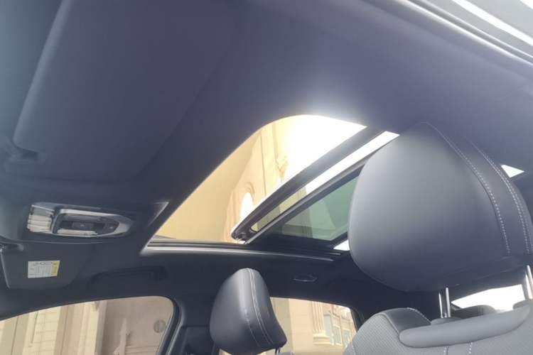 Used Geely Auto Preface 2025 Dongfang Yao 1.5TD Kunlun Edition Headliner
