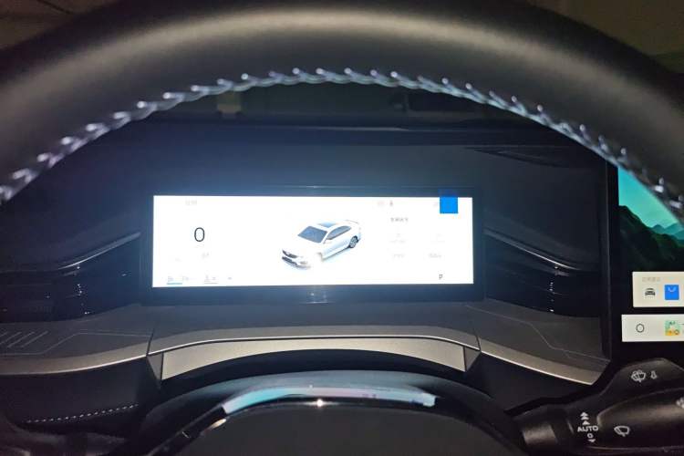 Used Geely Auto Preface 2025 Dongfang Yao 1.5TD Kunlun Edition Instrument Cluster