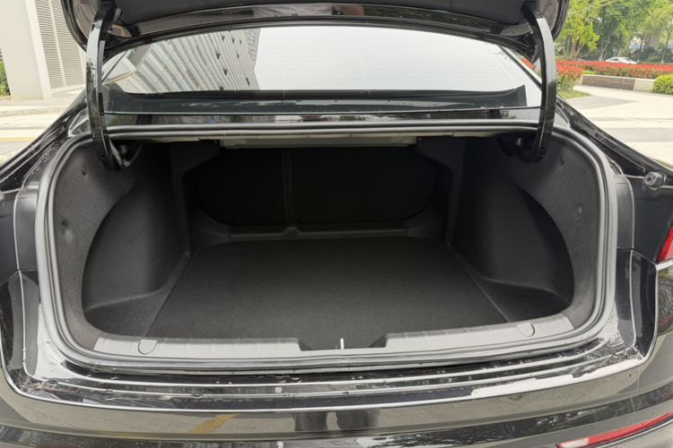 Used Geely Auto Preface 2025 Dongfang Yao 1.5TD Fuyao Edition Interior 11