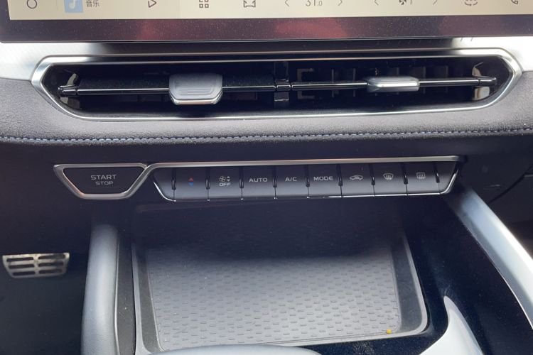 Used Geely Auto Preface 2025 Dongfang Yao 2.0TD Lanxing Edition Interior 12