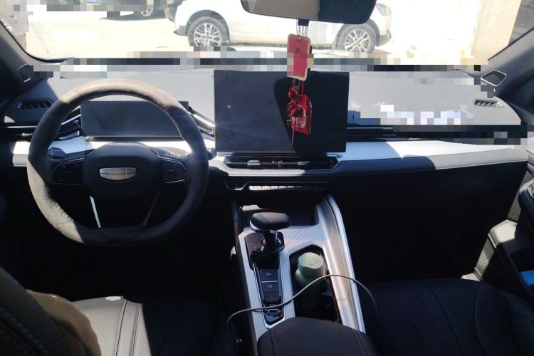 Used Geely Auto Preface 2025 Dongfang Yao 1.5TD Fuyao Edition Interior 2