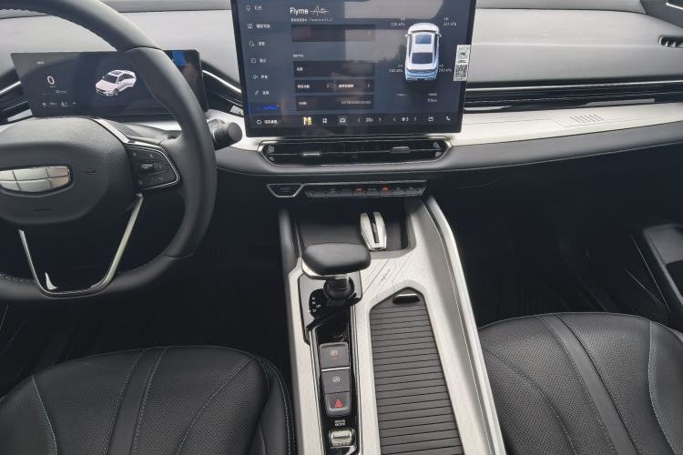 Used Geely Auto Preface 2025 Dongfang Yao 1.5TD Fuyao Edition Interior 3