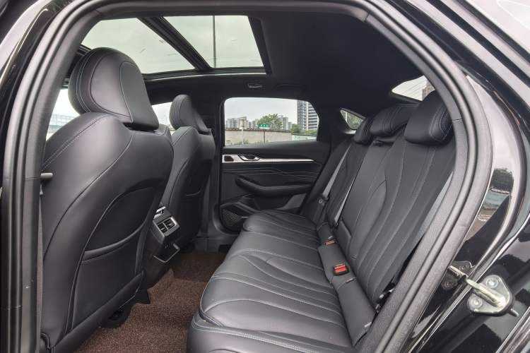 Used Geely Auto Preface 2025 Dongfang Yao 1.5TD Fuyao Edition Interior 5