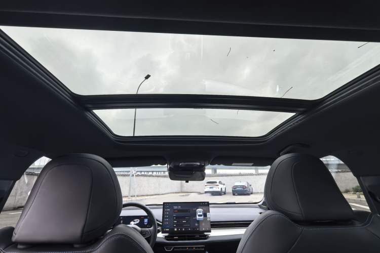Used Geely Auto Preface 2025 Dongfang Yao 1.5TD Fuyao Edition Interior 6